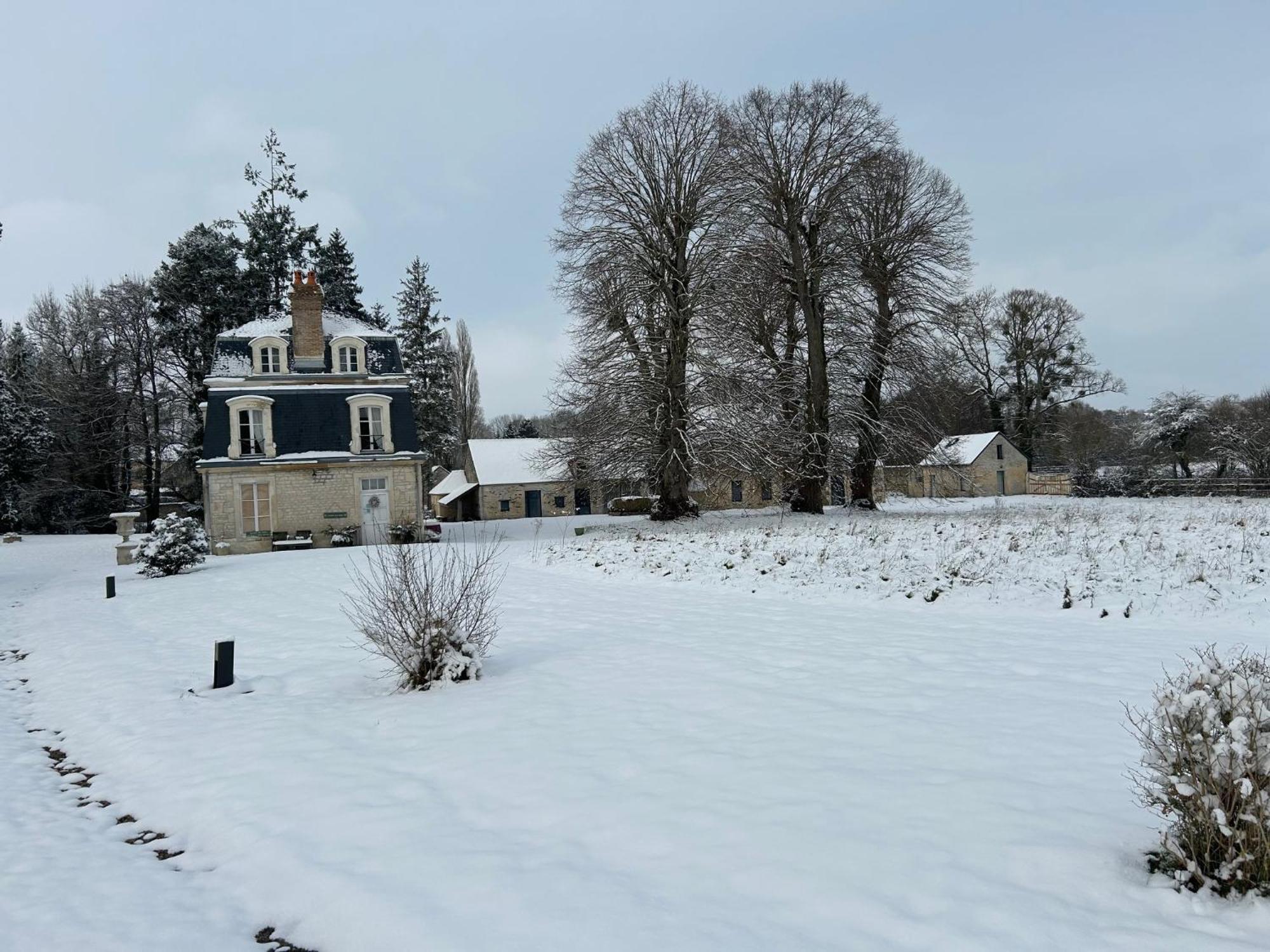 La Demeure De Paule Villa Neuvy-au-Houlme Екстериор снимка